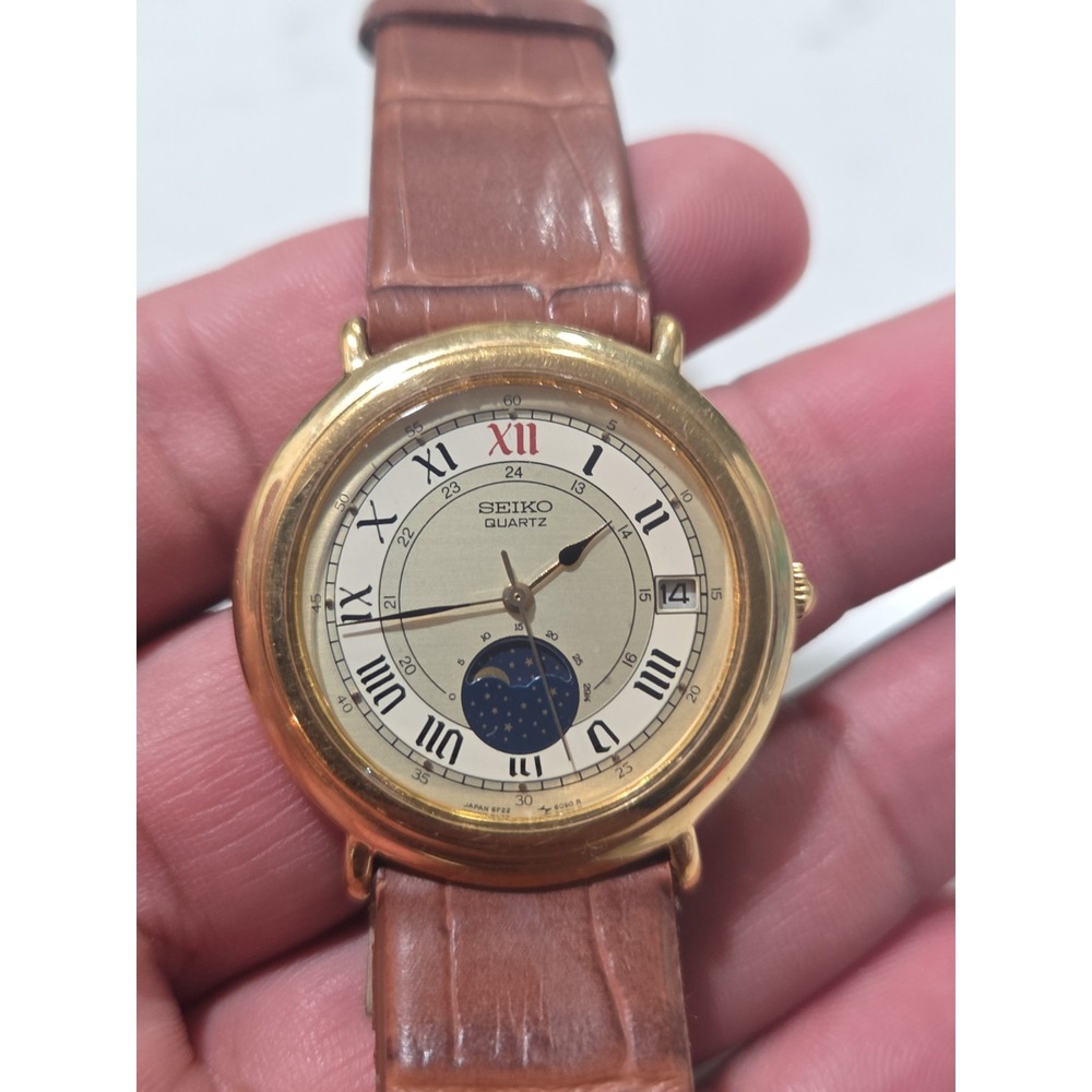 Vintage Seiko 6F22-6059 Gold tone Moon Phase Men's Dress Watch Rare